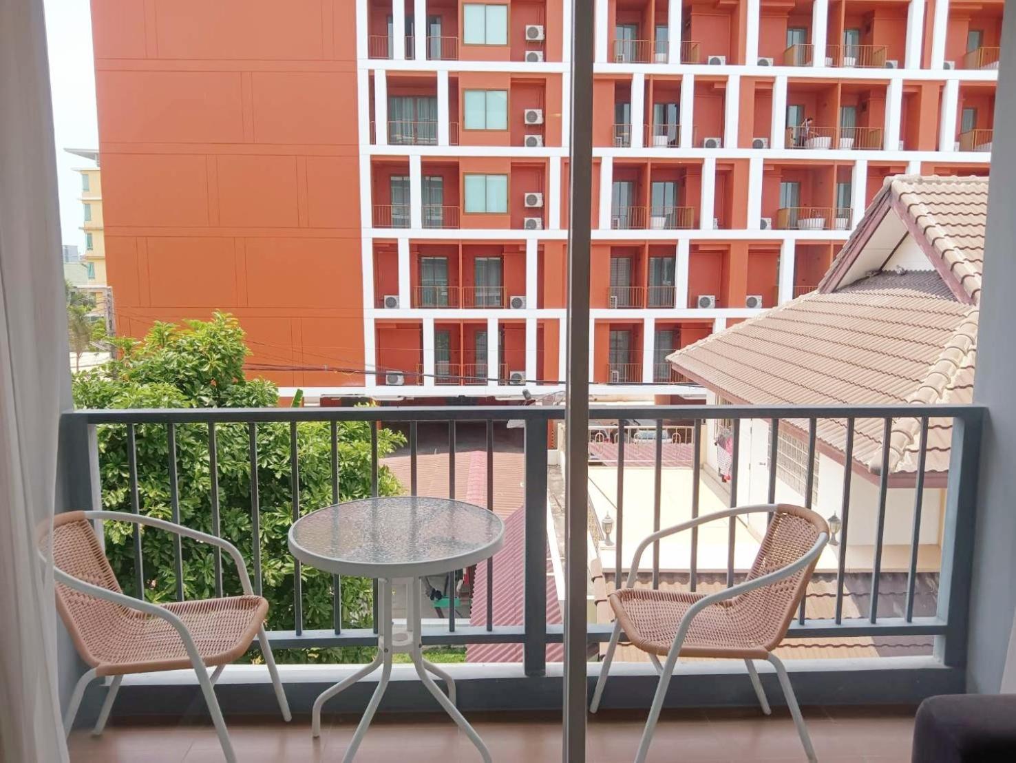 Chic Seaview @ The Patio Bangsaen Apartment Екстериор снимка